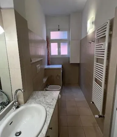Apartamento Comodo E Centrale! *