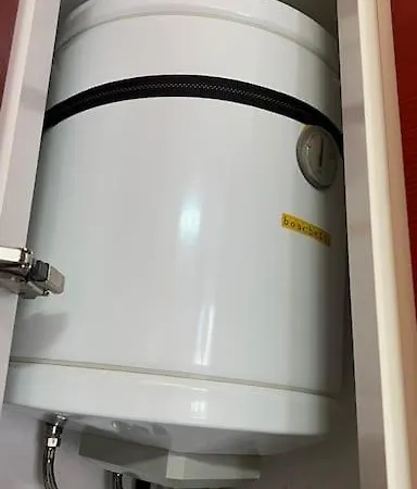 Comodo E Centrale! Apartamento